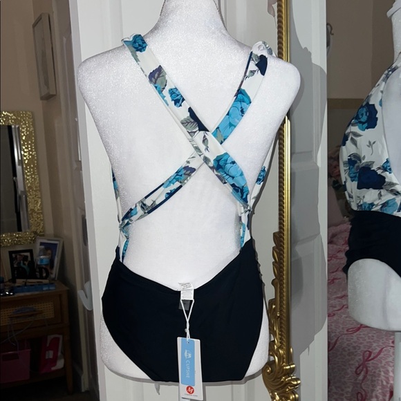 Cupshe Swim - Picture 2 of 2